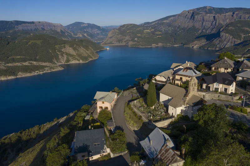 Village du Sauze-du-Lac · © Le Naturographe