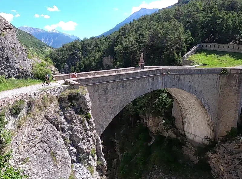 Le pont d'Asfeld · © M. Buffet