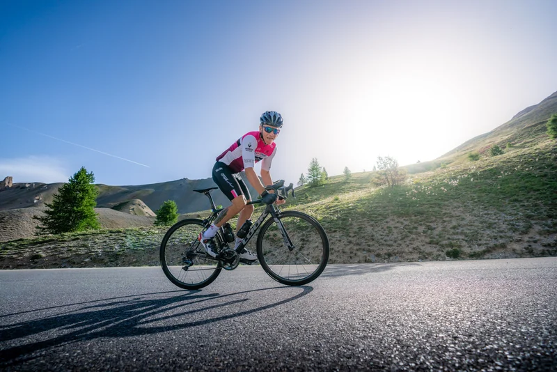 Cyclisme Col de l'Izoard · © ️Alpes Photographies · Droits d'auteur
