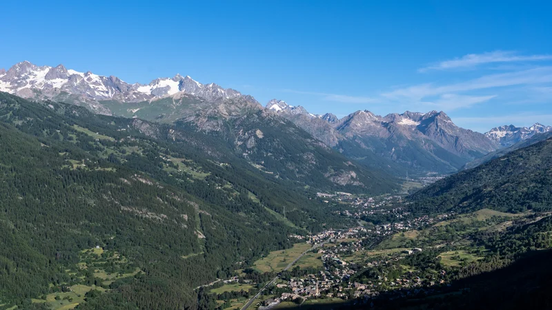 Vue sur la vallée de Serre Chevalier · © David Gouel · Droits d'auteur