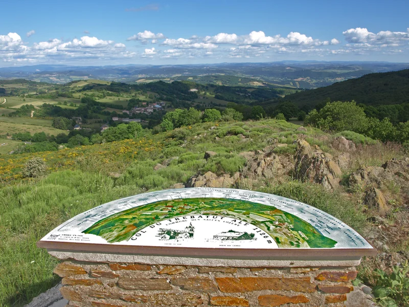 Table d'orientation au Col du Trébatut · © OT Aubrac aux Gorges du Tarn