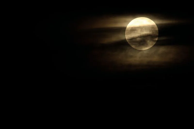 Lever de lune · © B Descaves
