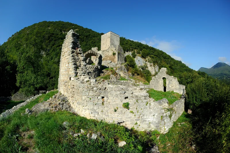 Randonnée De la Maison des sources au Château de Bramevaque — Mauléon-Barousse