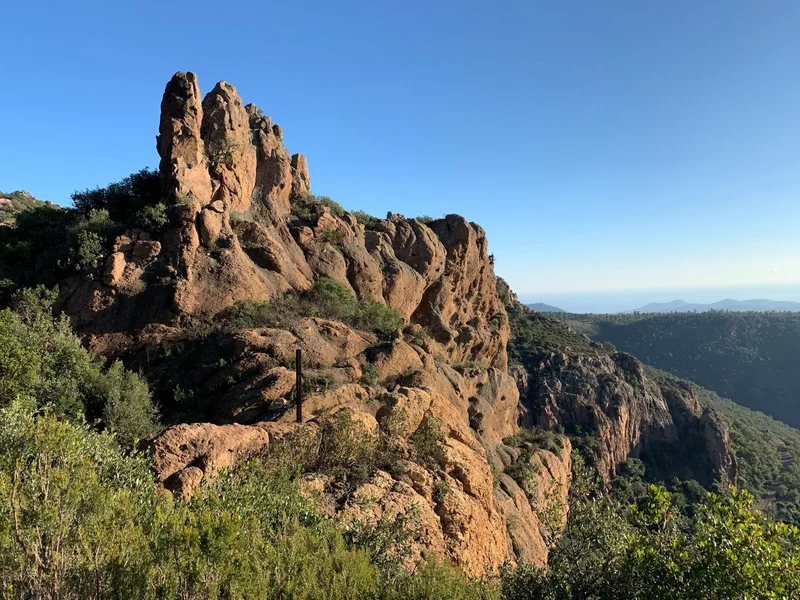 Randonnée Le tour du Mont Vinaigre — Fréjus